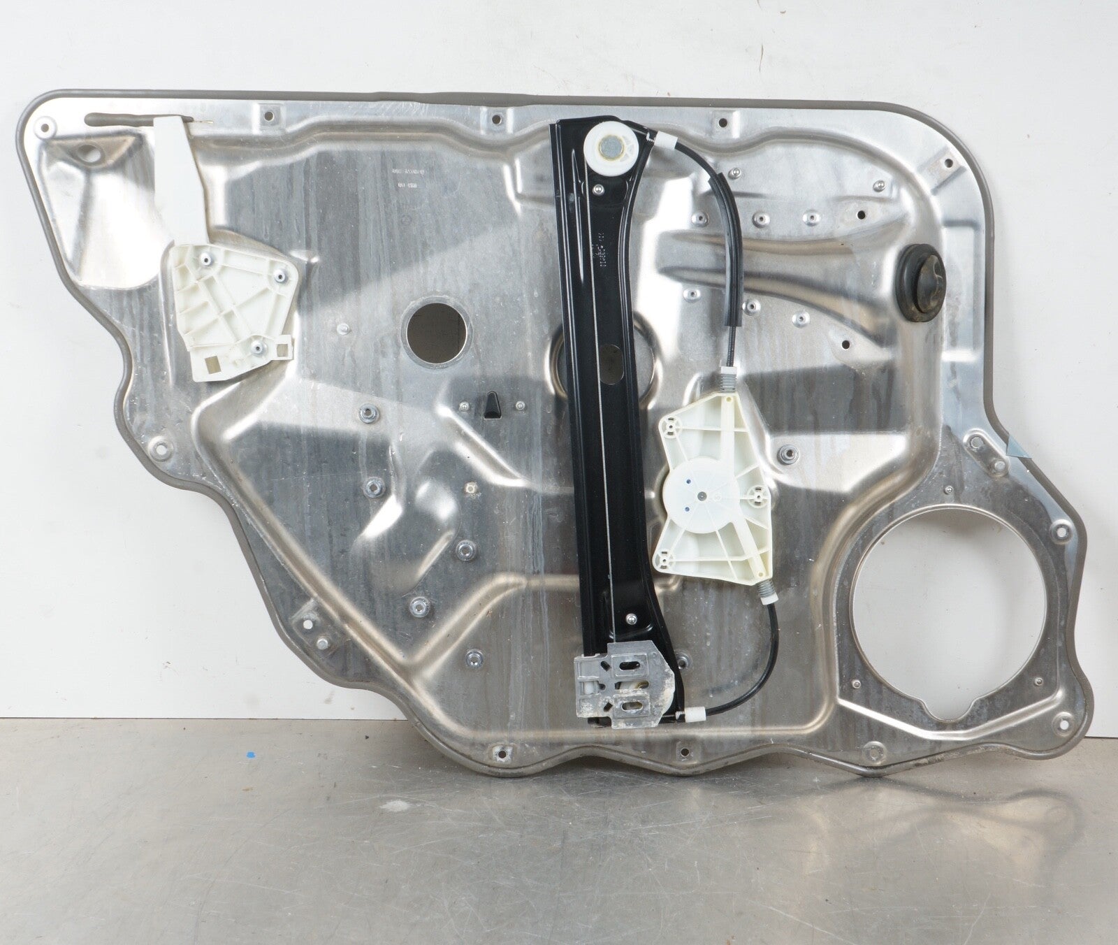 2007-2013 MERCEDES S550 W221 REAR RIGHT SIDE DOOR WINDOW REGULATOR PANEL OEM