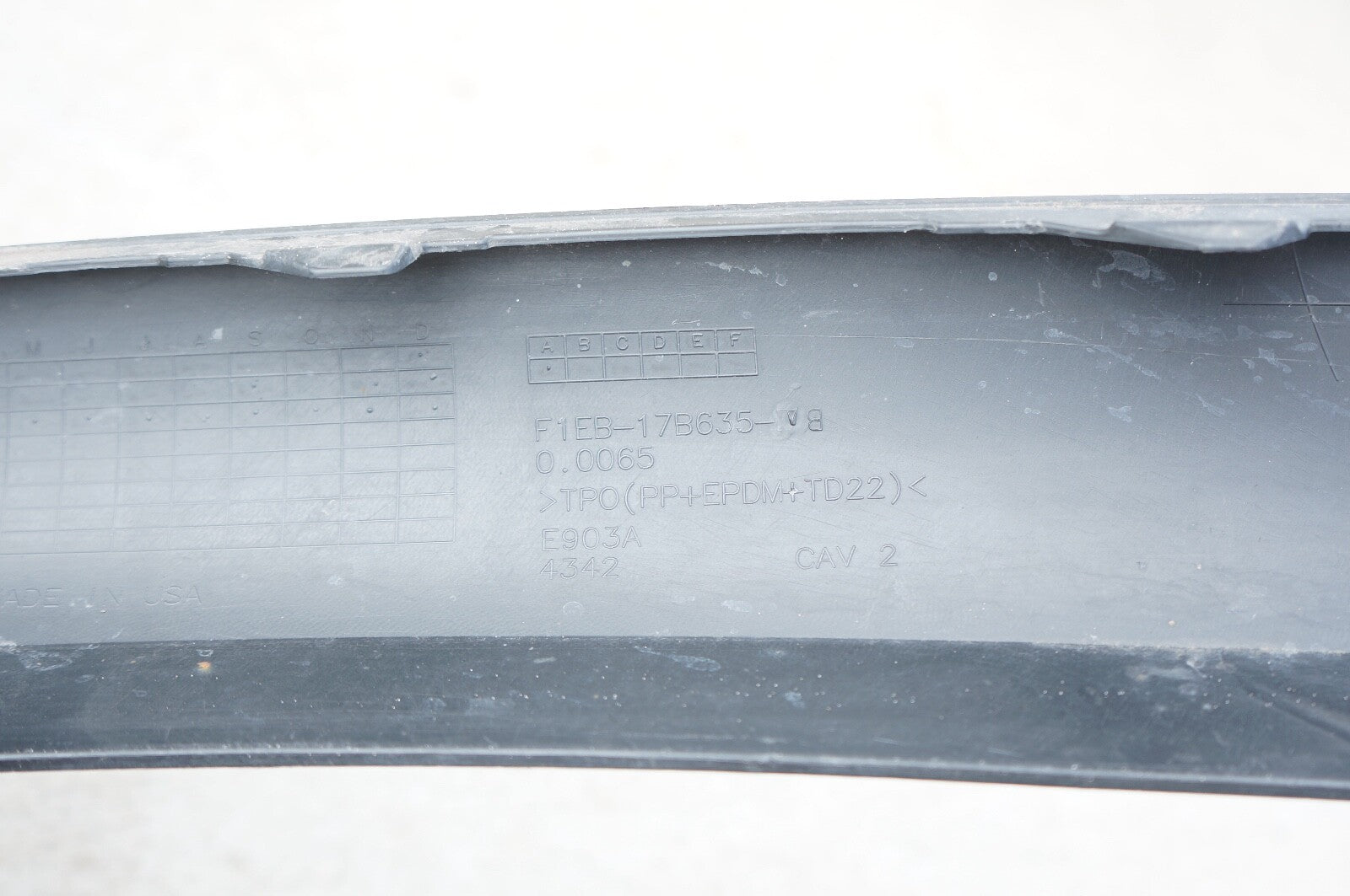 2015-2017 FORD FOCUS FRONT BUMPER LOWER COVER VALANCE PANEL GRILL OEM