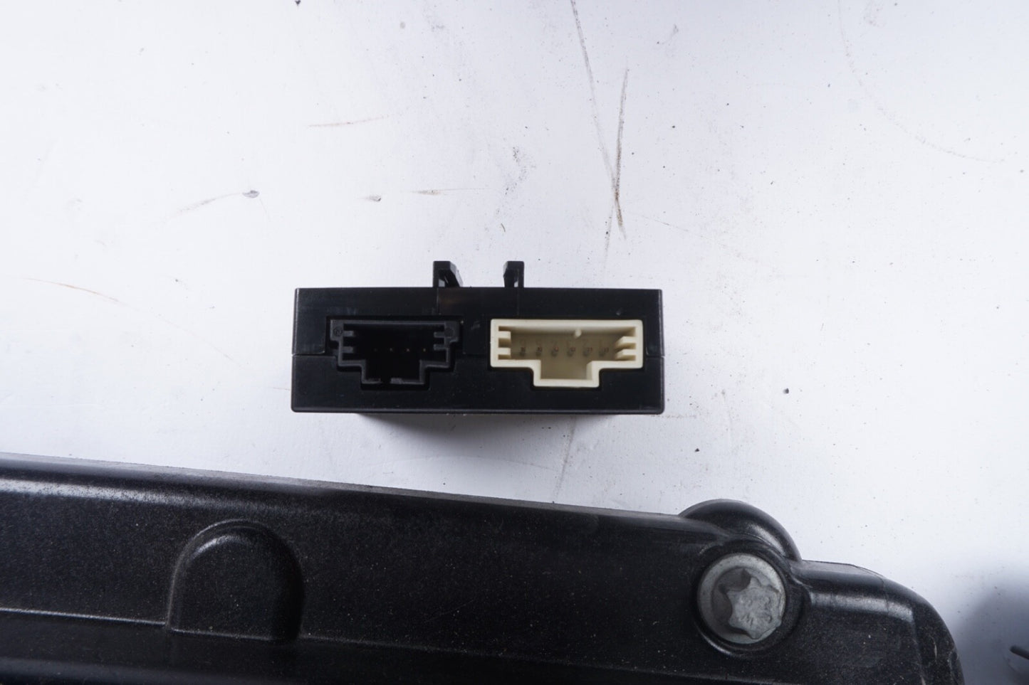 12-15 Mercedes W212 E350 C350 GLK350 ECU Engine Control  Ignition Lock Key