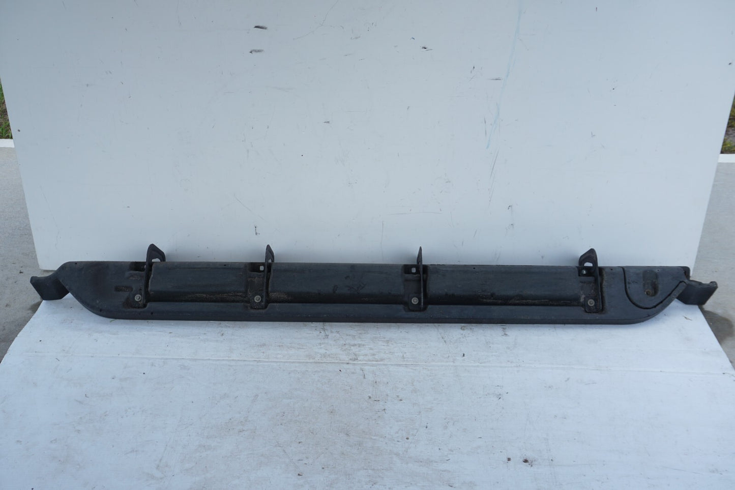 07-13 Chevy Suburban RUNNING BOARD LEFT DRIVER SIDE OEM