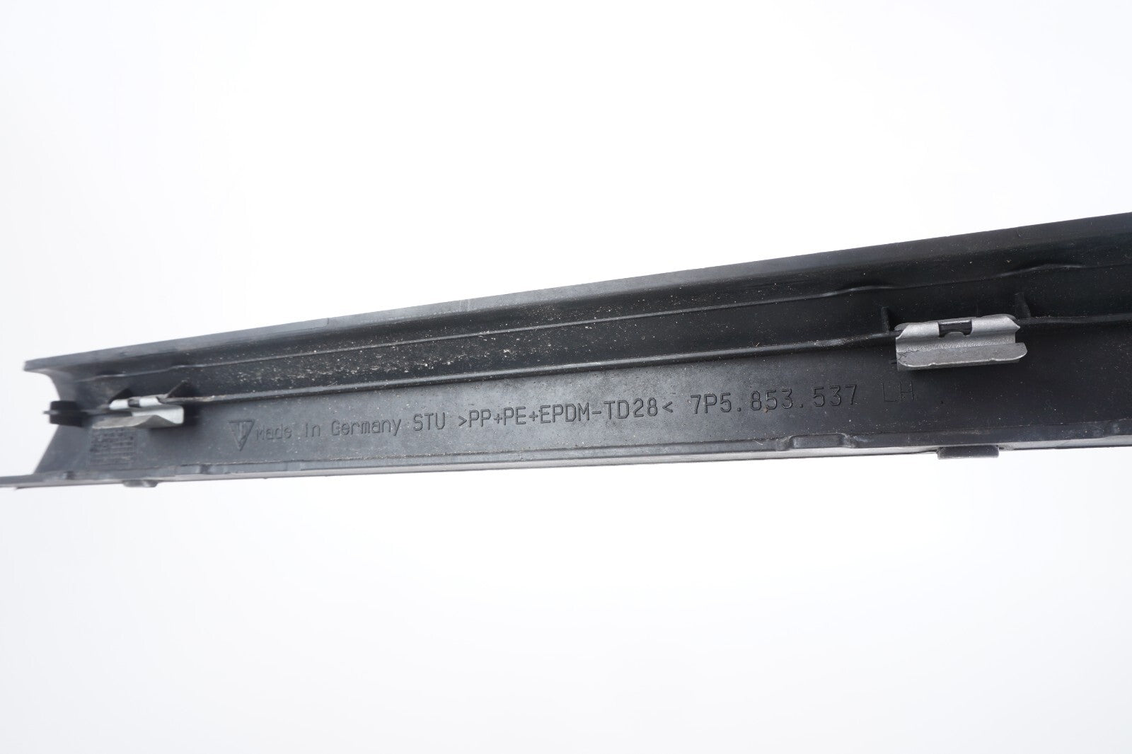 2011-2018 PORSCHE CAYENNE FRONT LEFT DRIVER SIDE DOOR MOLDING COVER PANEL OEM