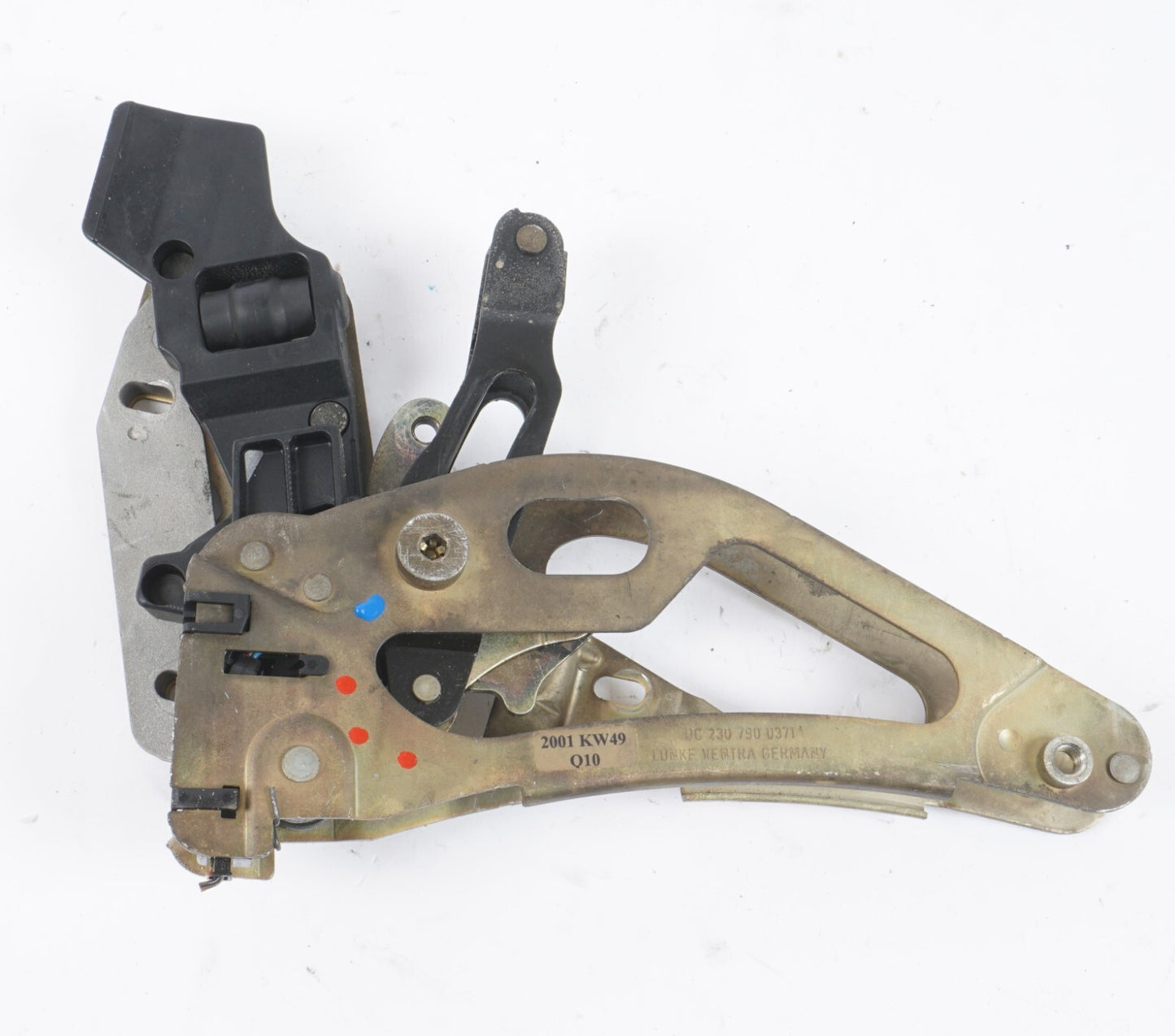 03-12 Mercedes R230 SL500 SL55 AMG Left Side Trunk Lock Frame Cylinder Bracket