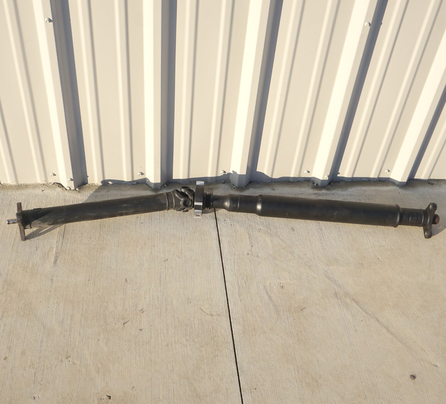 2012-2018 BMW 650I F12 Rear Driveshaft 7631349  OEM