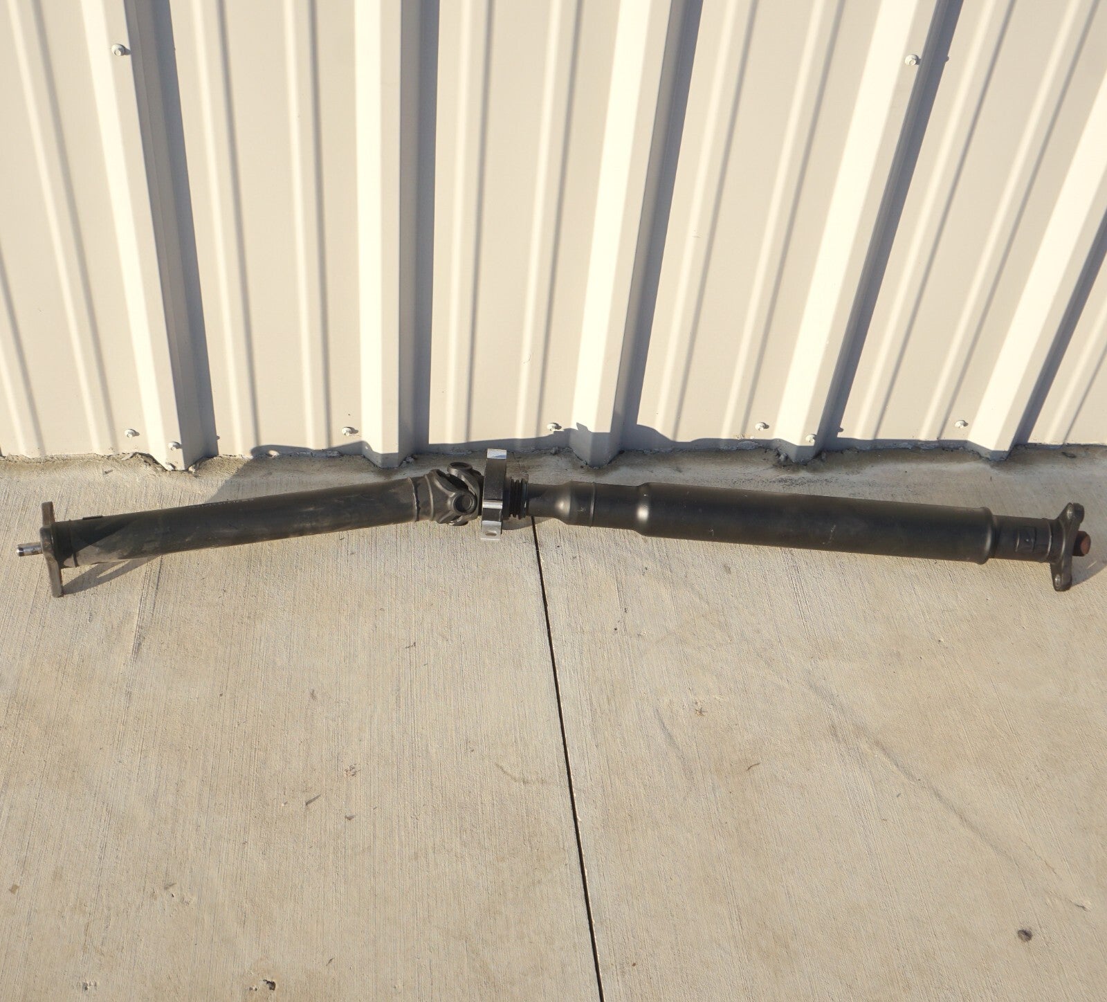 2012-2018 BMW 650I F12 Rear Driveshaft 7631349  OEM