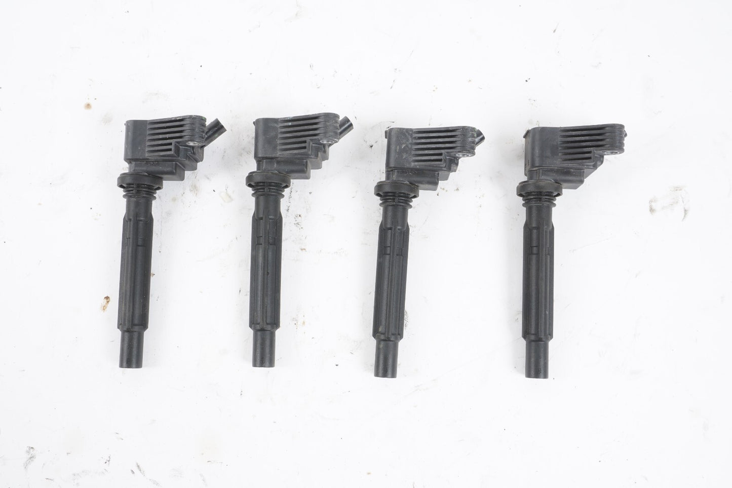 2017 - 2021 Alfa Romeo Giulia 952 2.0L Ignition Coil Spark Plug Set Of 4 Oem