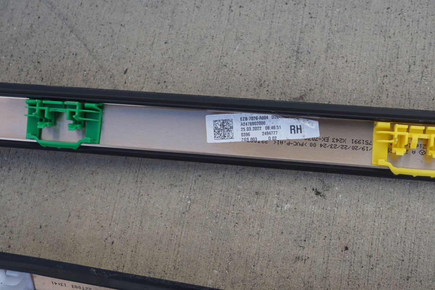 2020 - 2025 Mercedes GLB250 GLB35 AMG Left Right Roof Rail Trim Set Of 2 OEM