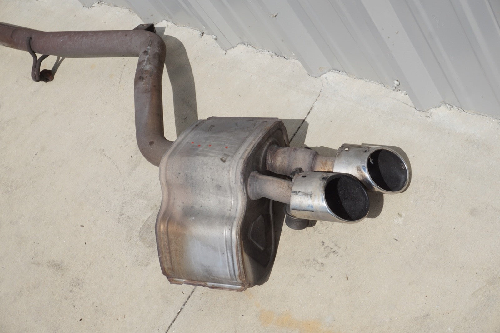 2014 - 2024 MASERATI GHIBLI 3.0L REAR EXHAUST SYSTEM RIGHT SIDE MUFFLER OEM