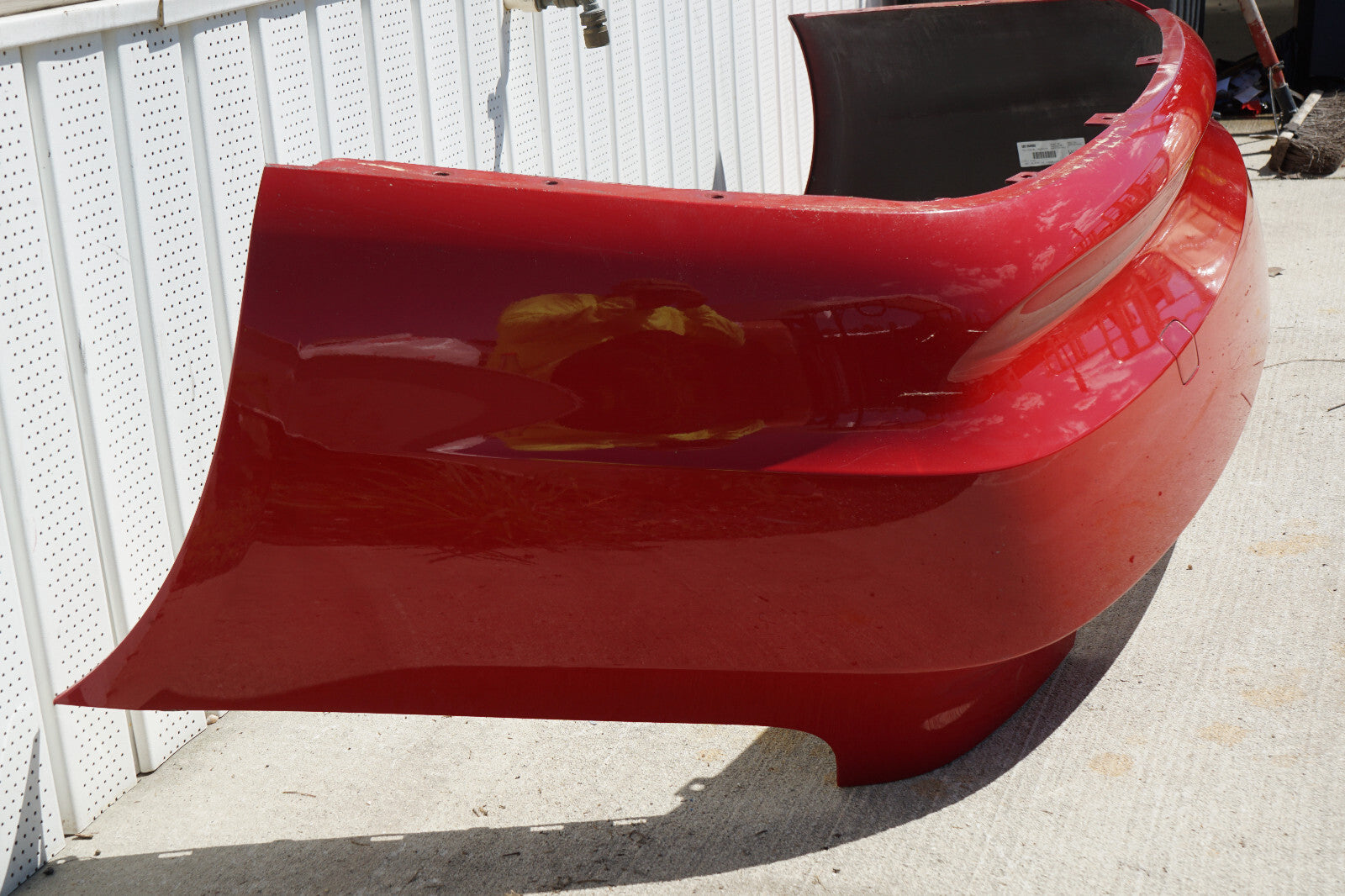 2007 - 2010 BMW 328i E93 CONVERTIBLE REAR BUMPER COVER OEM