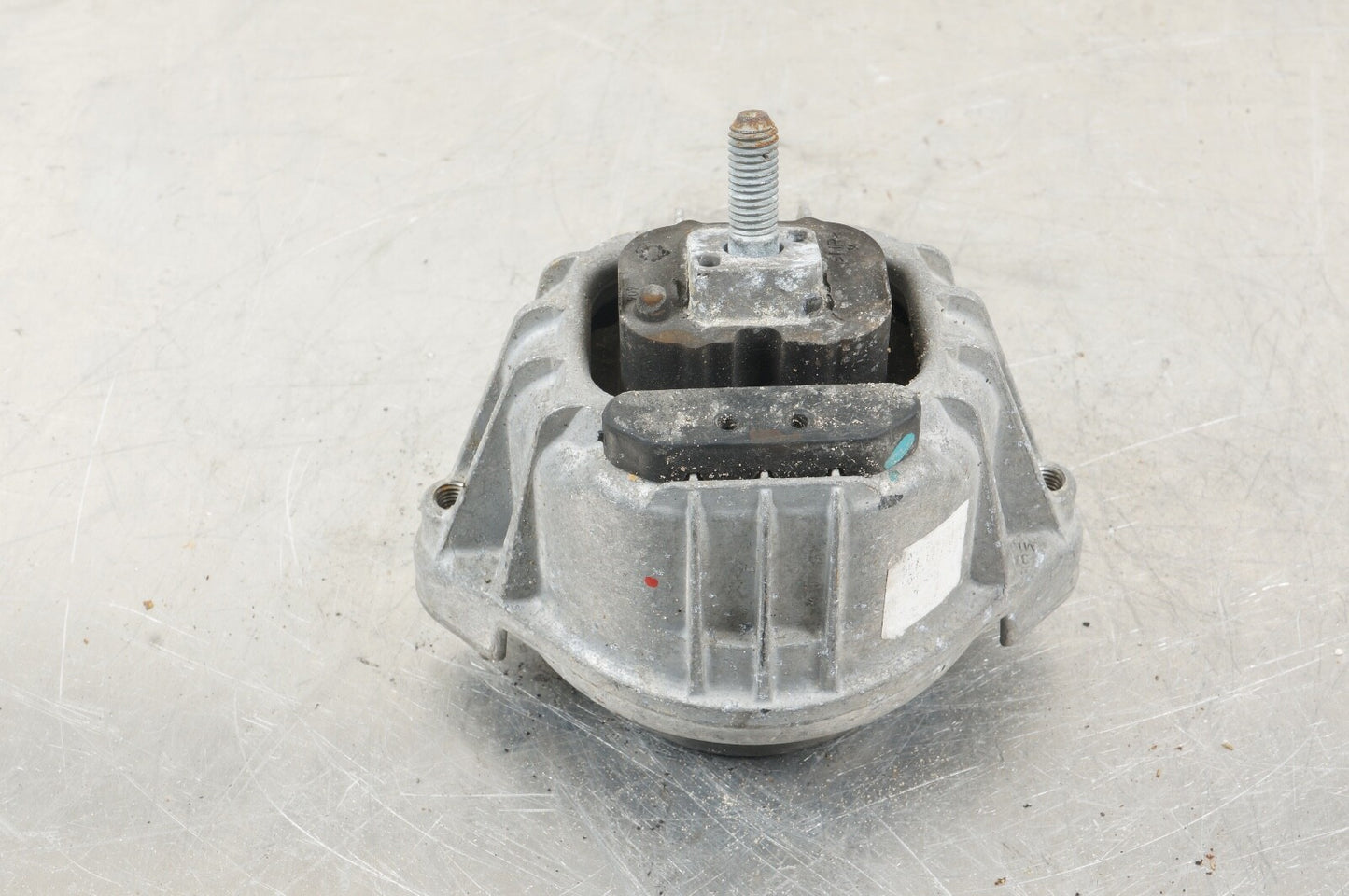2007-2013 BMW 3.0 e93 335i 328i ENGINE MOTOR RIGHT SIDE MOUNT INSULATOR OEM