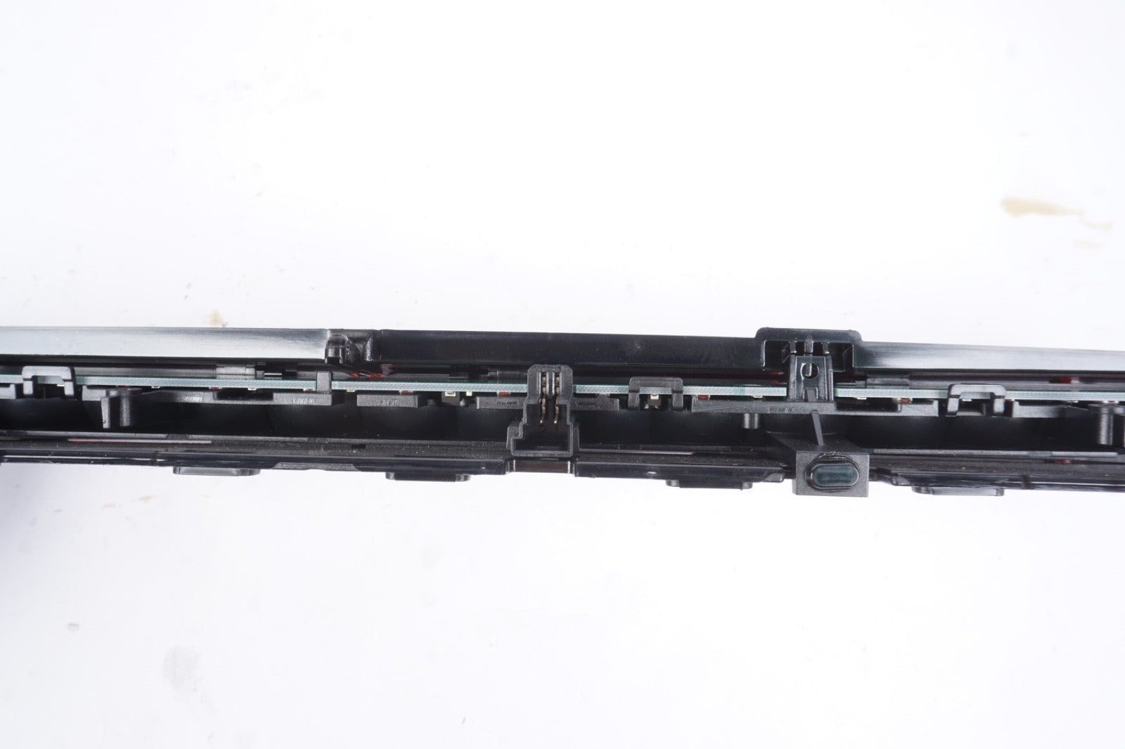 14-20 Mercedes W222 S550 S600 S63 Maybach Rear 3RD Third Brake Stop Light OEM