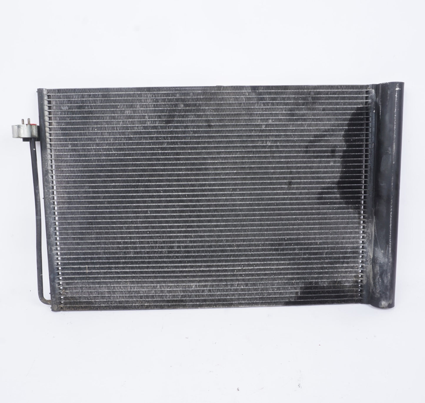 2006 - 2010  BMW 650i E63 E64 A/C Condenser 2282939 OEM