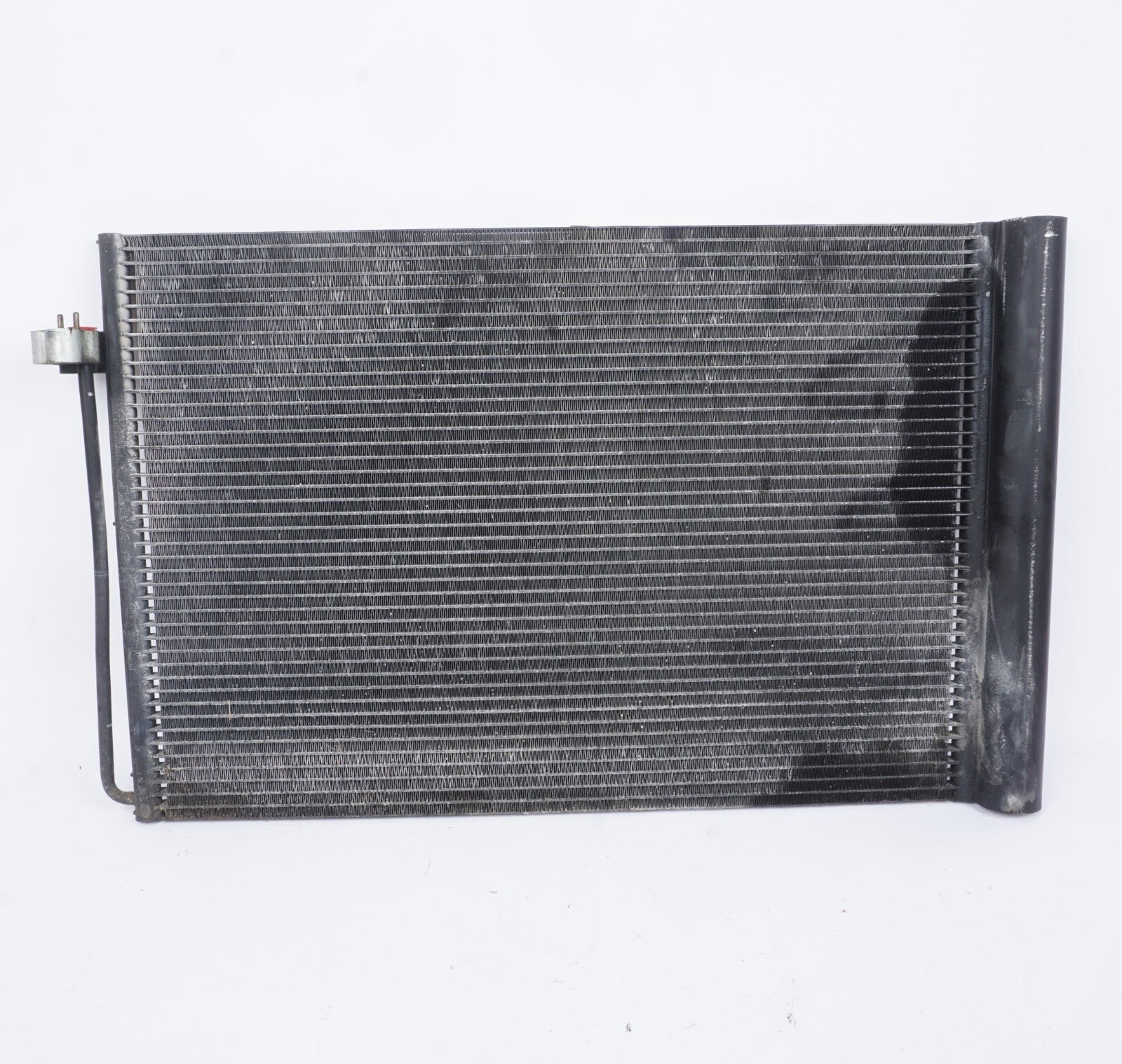 2006 - 2010  BMW 650i E63 E64 A/C Condenser 2282939 OEM