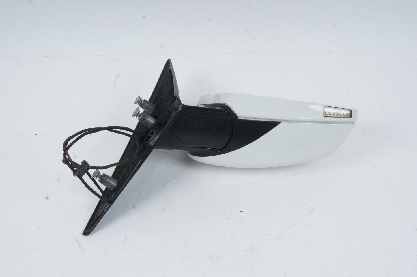 2006 - 2010 BMW 650i E63 E64 Front Right Side Rear View Mirror