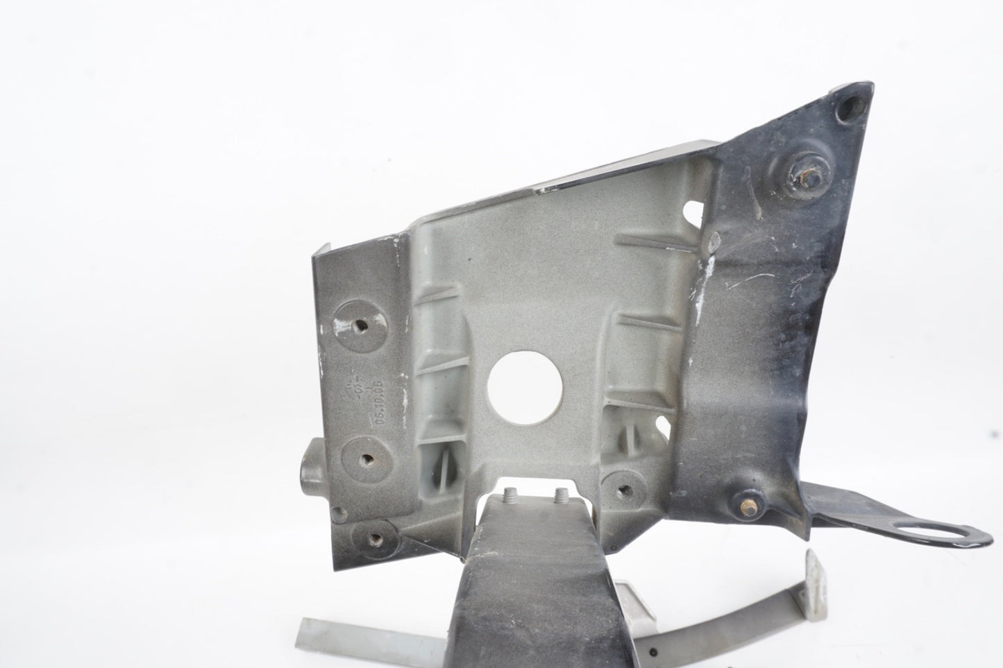 2004 - 2010 AUDI S8 - Front LEFT Headlight / Cross Support Brace SET 4E0821137E