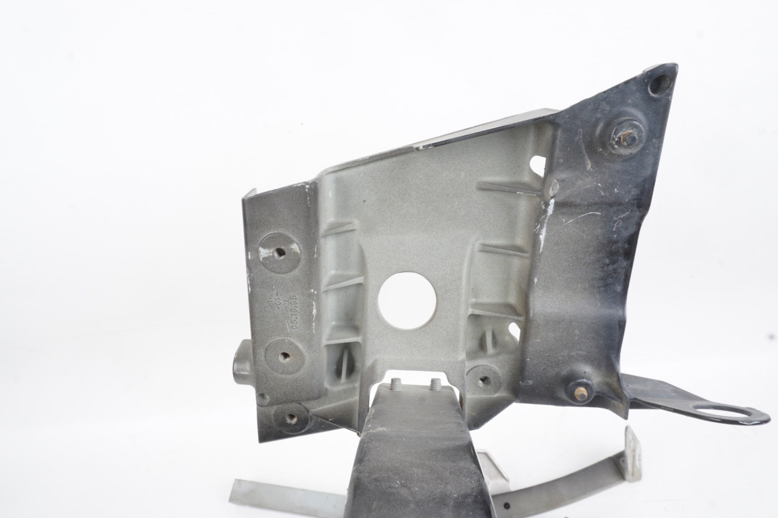 2004 - 2010 AUDI S8 - Front LEFT Headlight / Cross Support Brace SET 4E0821137E