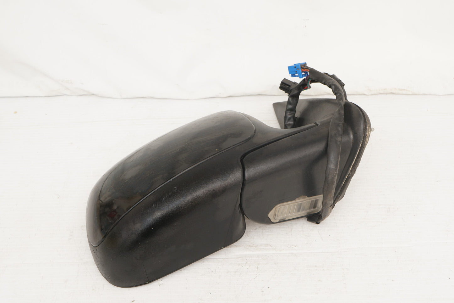 03 04 05 06 07 CHEVY SILVERADO RIGHT PASSENGER SIDE VIEW MIRROR OEM