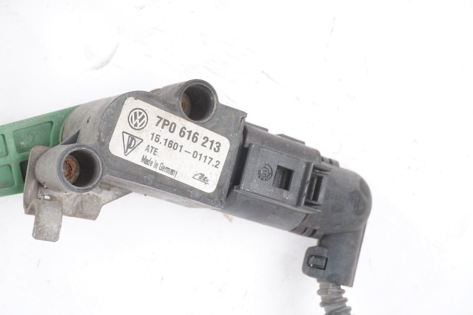 11-18 Porsche Cayenne 958 Front Left Headlight Suspension Level Sensor OEM