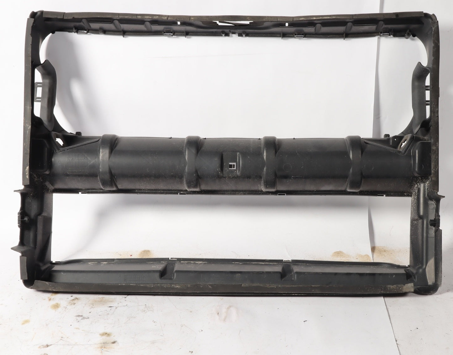 10-15 BMW F01 F02 740i 750i Radiator Core Support Plate & Air Duct 187798 OEM