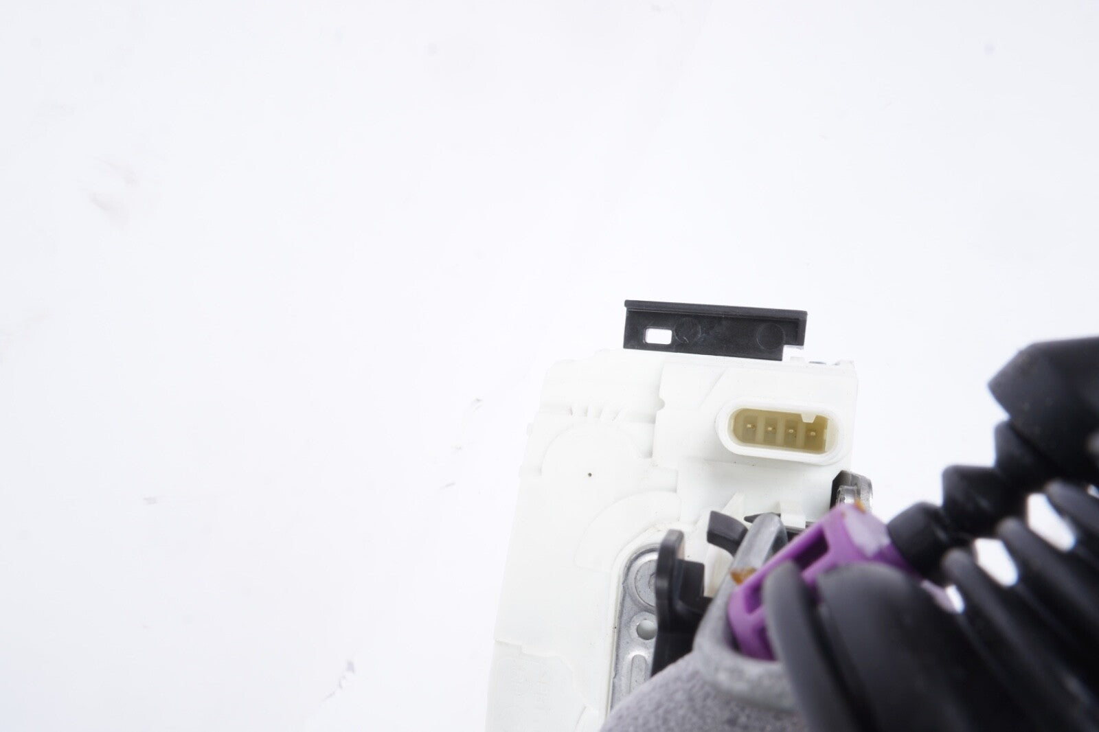 15 - 20 Mercedes GLA45 GLA250 lock door latch actuator right rear 2047303035