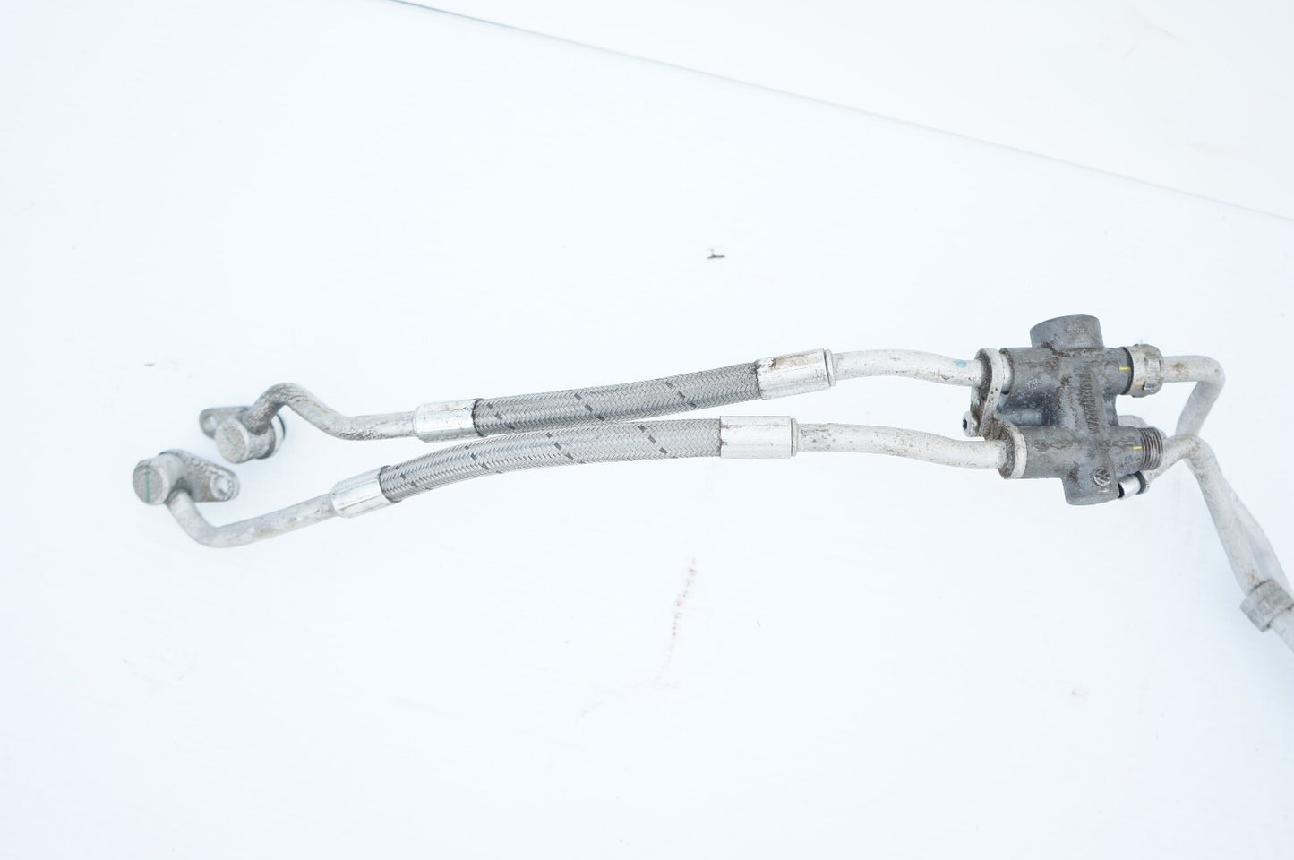 2010 - 2020 Bentley Mulsanne Transmission Oil Cooler Hose Pipe Line