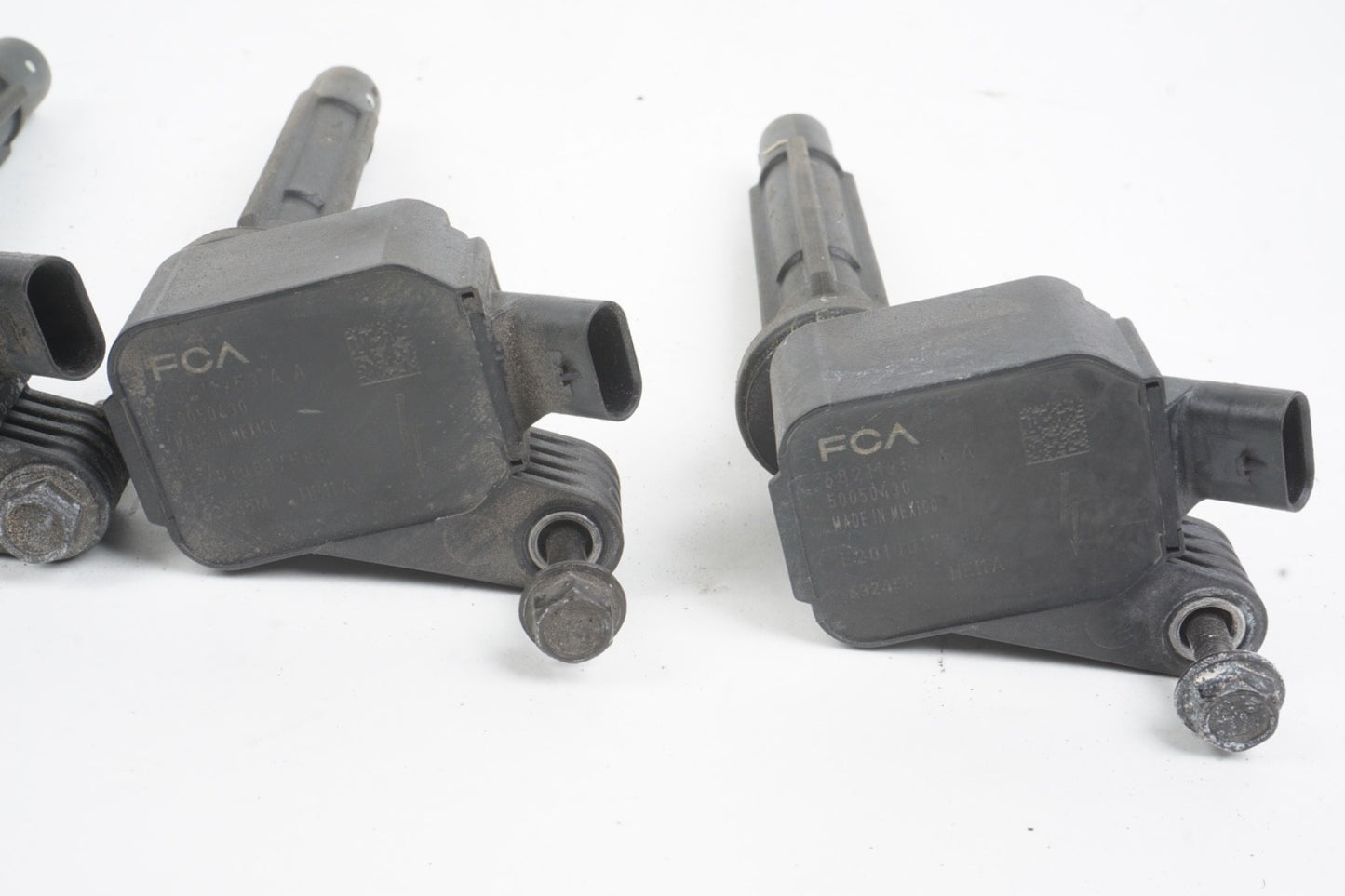 2017 - 2023 Alfa Romeo Giulia Stelvio 2.0L Ignition Coil Spark Plug Set Of 4 Oem