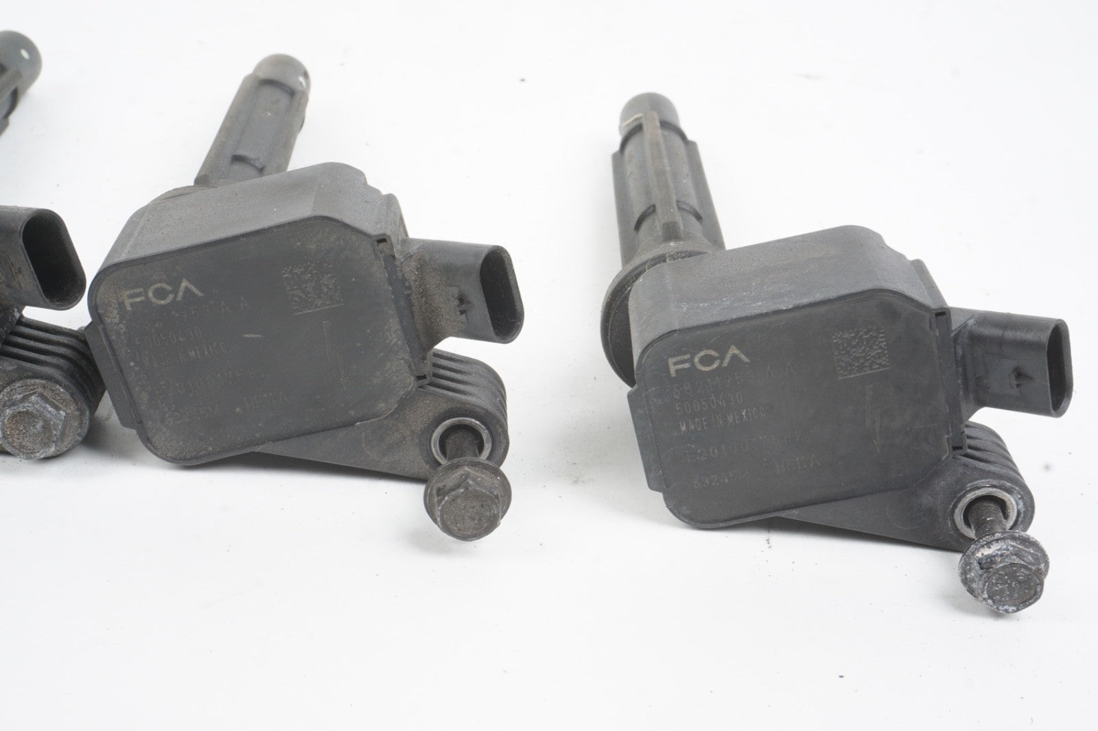 2017 - 2023 Alfa Romeo Giulia Stelvio 2.0L Ignition Coil Spark Plug Set Of 4 Oem