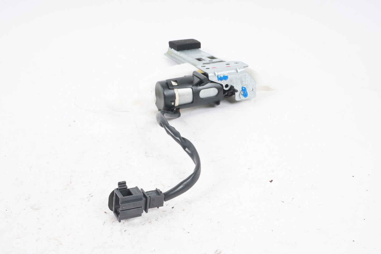 11-17 AUDI A8 A8L S8 FRONT RIGHT PASSENGER SEAT HEADREST MOTOR  OEM