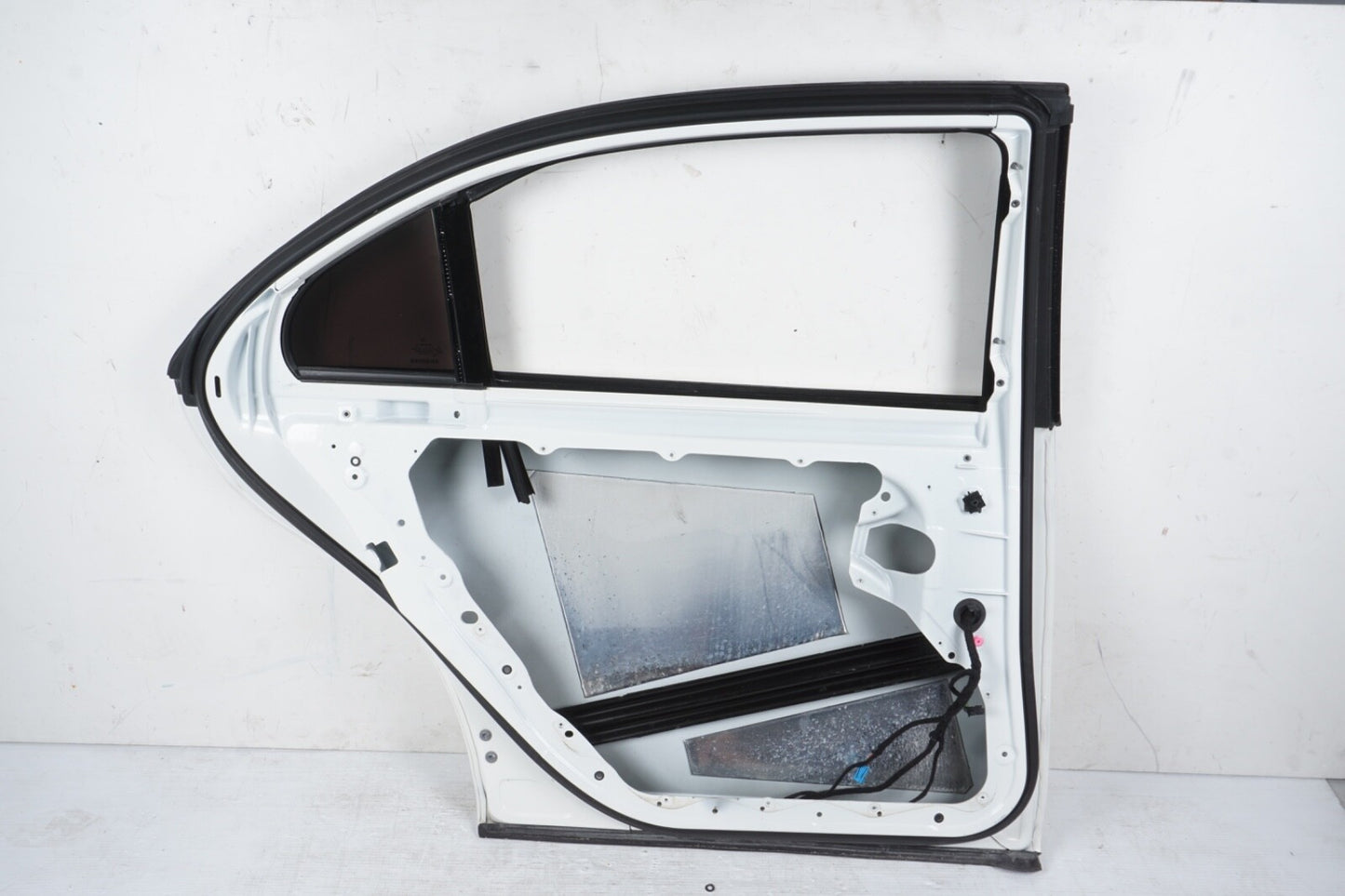 2007 - 2013 MERCEDES-BENZ S550 REAR LEFT DRIVER SIDE DOOR SHELL OEM