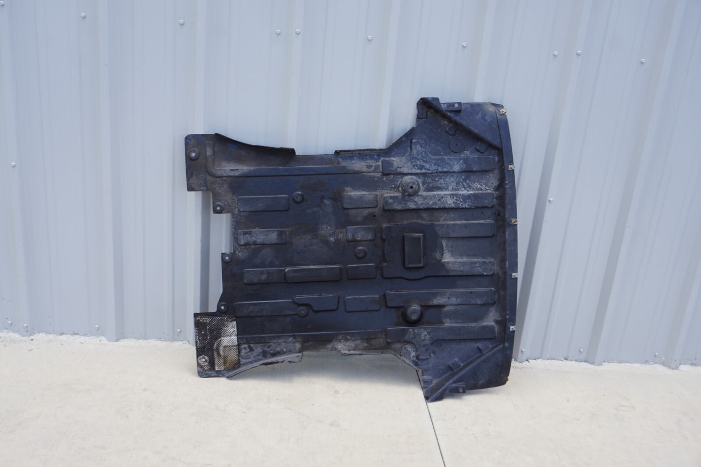 2011 - 2017 BMW X3 F25 ENGINE FLOOR UNDER BODY SPLASH SHIELD COVER OEM