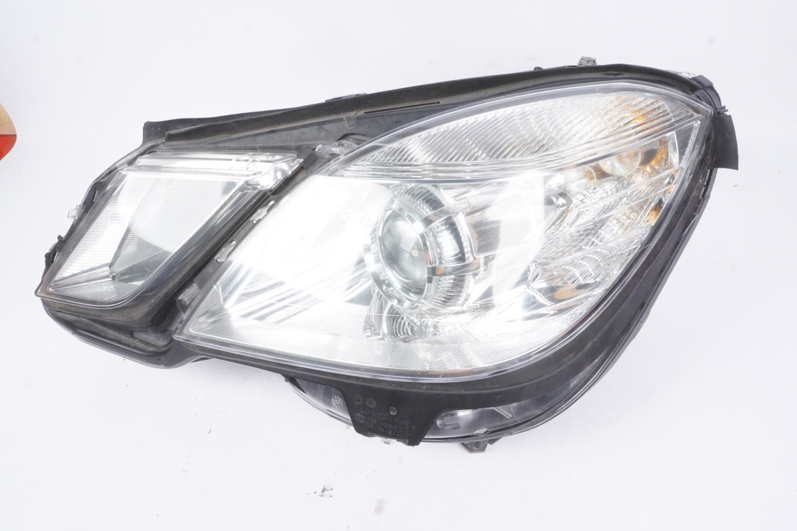 2010-2013 MERCEDES E300 E350 E400 E550 (W212) LEFT DRIVER HALOGEN HEADLIGHT LAMP