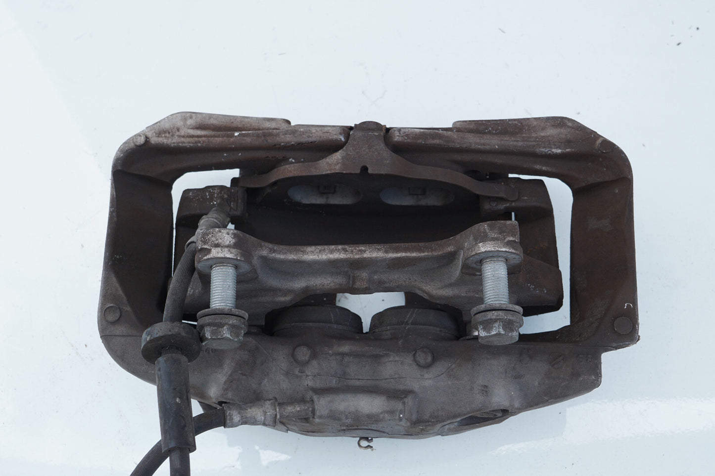 2011 - 2016 AUDI A8L A8 QUATTRO FRONT LEFT DRIVER SIDE BRAKE CALIPER OEM