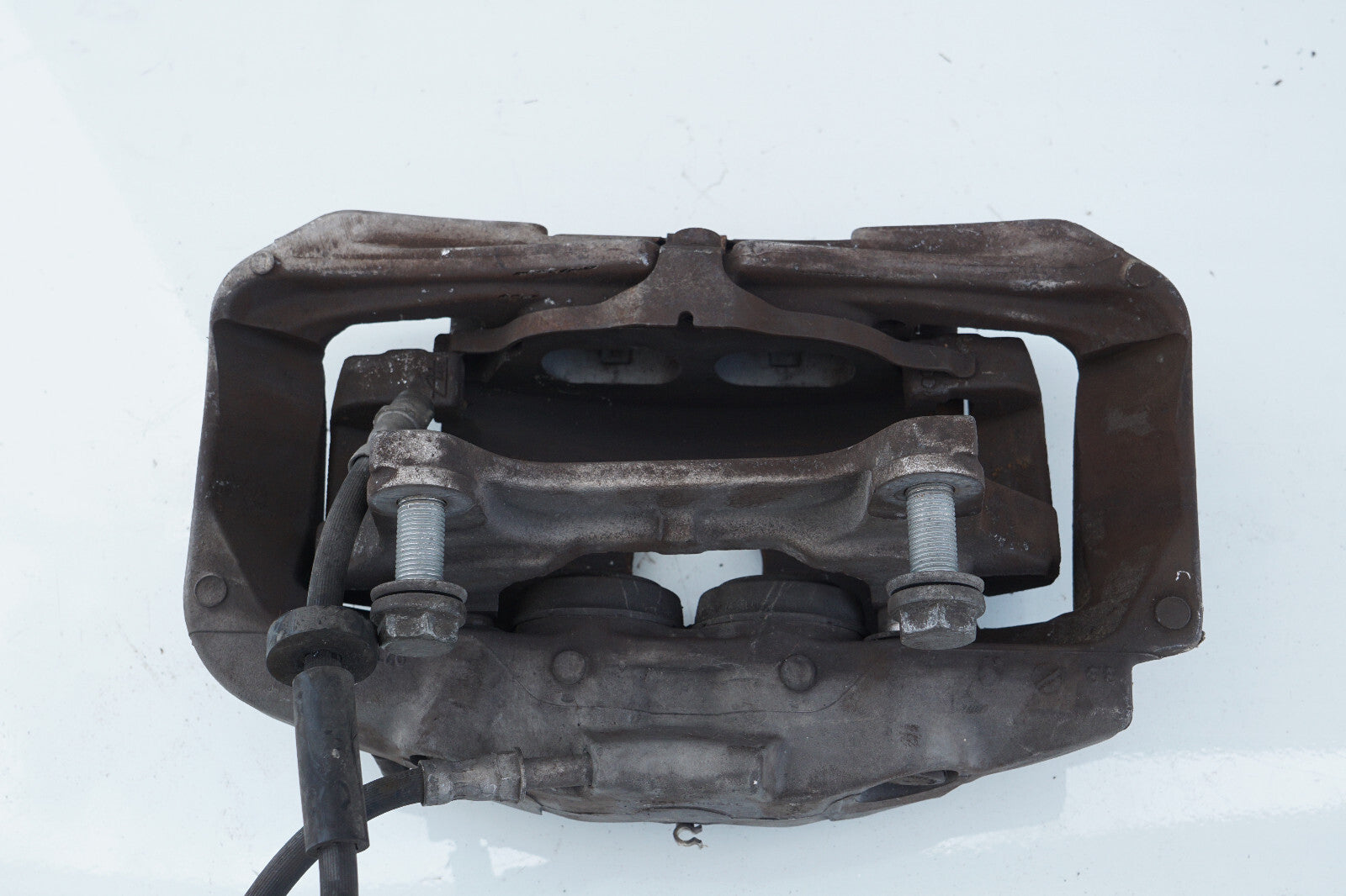 2011 - 2016 AUDI A8L A8 QUATTRO FRONT LEFT DRIVER SIDE BRAKE CALIPER OEM
