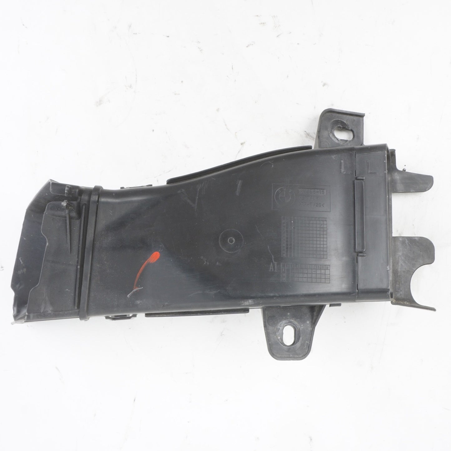 12-15 BMW F12 650i 640i Front Brake Duct Pipe Hose Left Driver Side 7211515 OEM