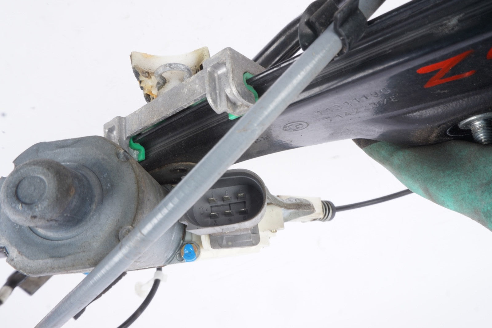 2003-2008 BMW Z4 (E85) LEFT FRONT DRIVER WINDOW REGULATOR w/ MOTOR