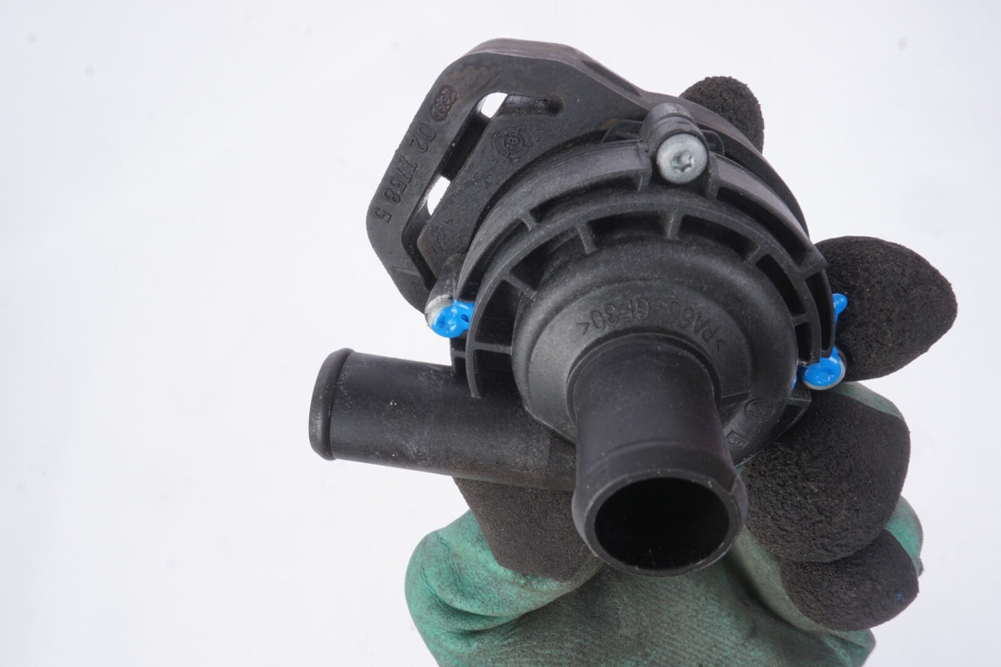 2010-2016 MERCEDES E350 W212 AUXILIARY COOLANT WATER PUMP OEM