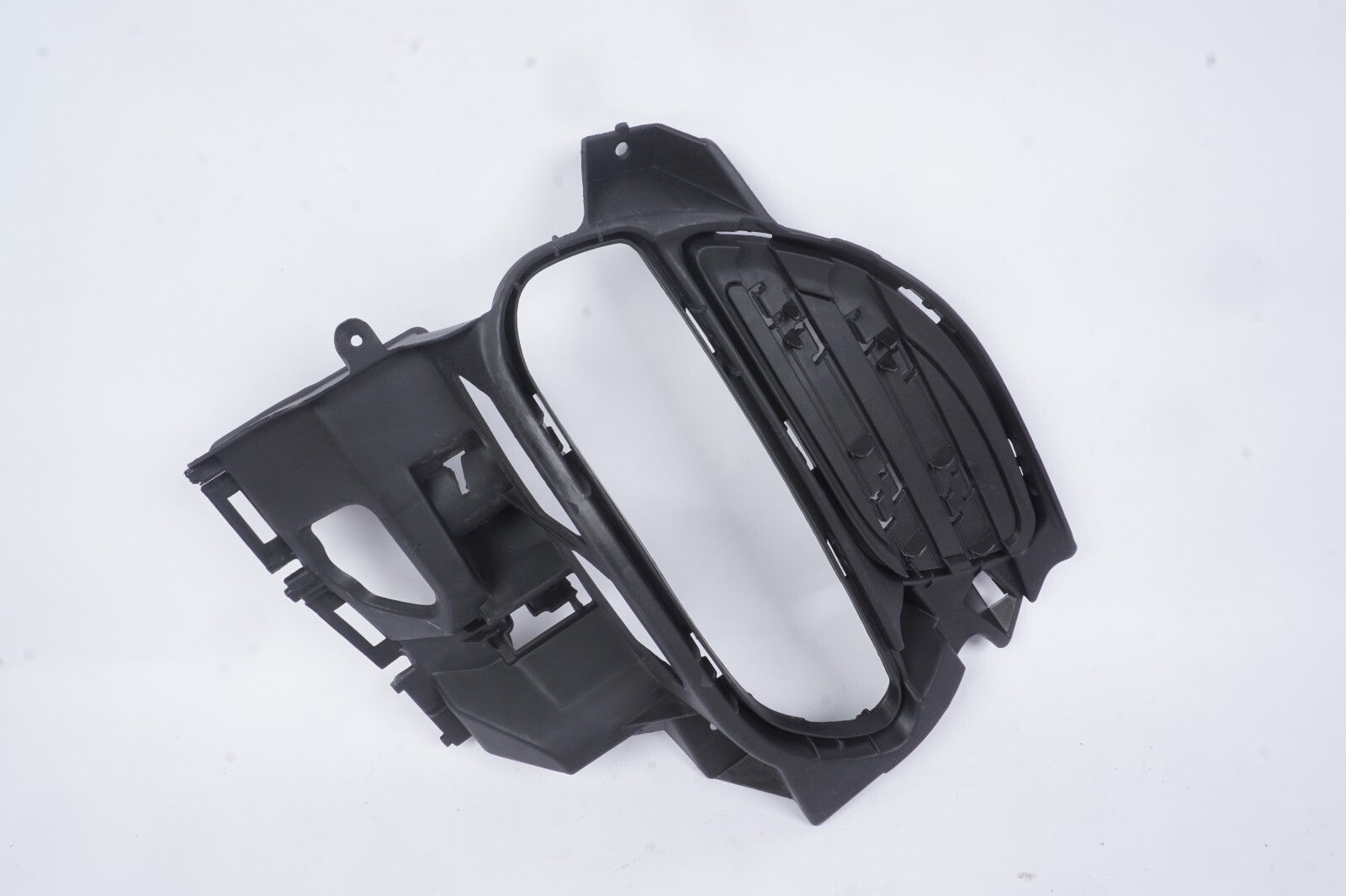 2010-2013 PORSCHE PANAMERA 970 FRONT RIGHT SIDE BRACKET FRAME TRIM