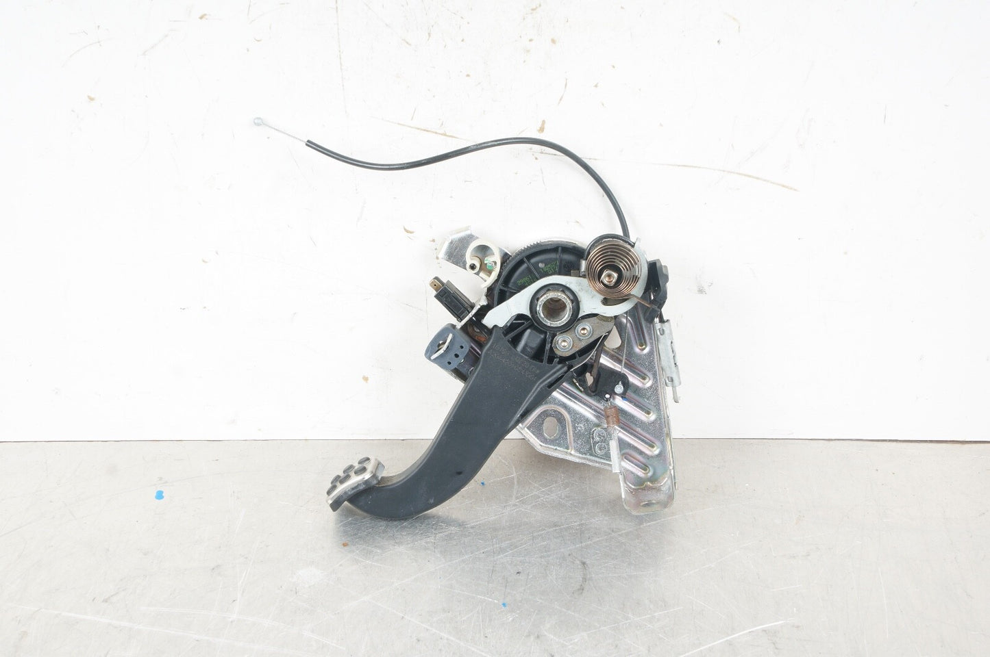2008 - 2011 Mercedes Benz C350 C300 Emergency Brake Foot Pedal