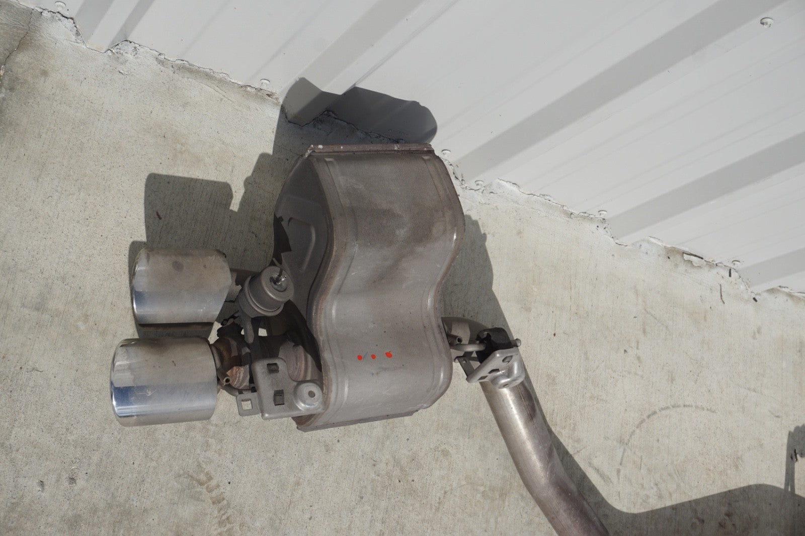 2014 - 2020  MASERATI GHIBLI LEFT REAR EXHAUST MUFFLER PIPE OEM
