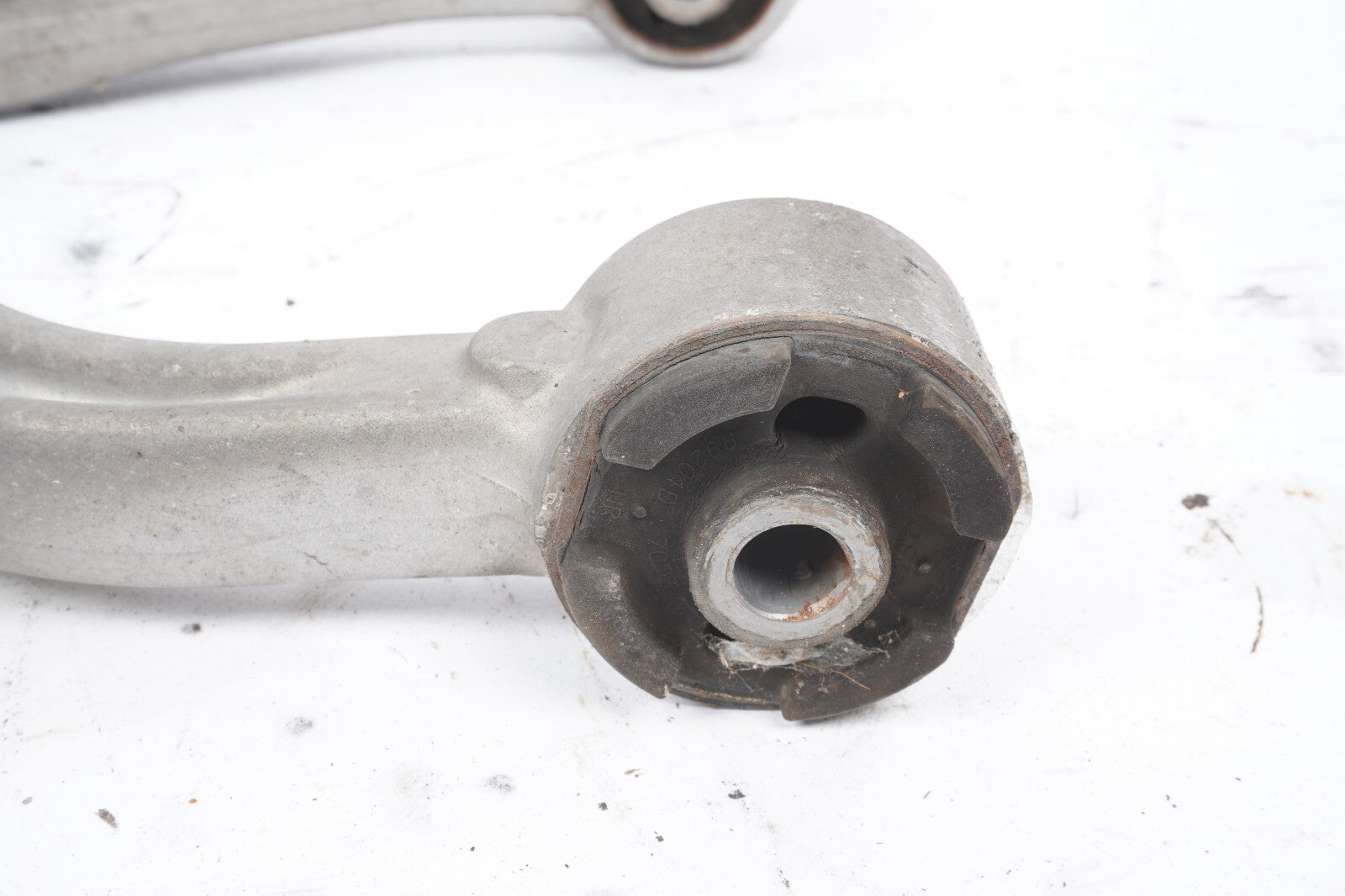 2014 - 2019 MASERATI GHIBLI Front Right Pass Side Upper Control Arm OEM