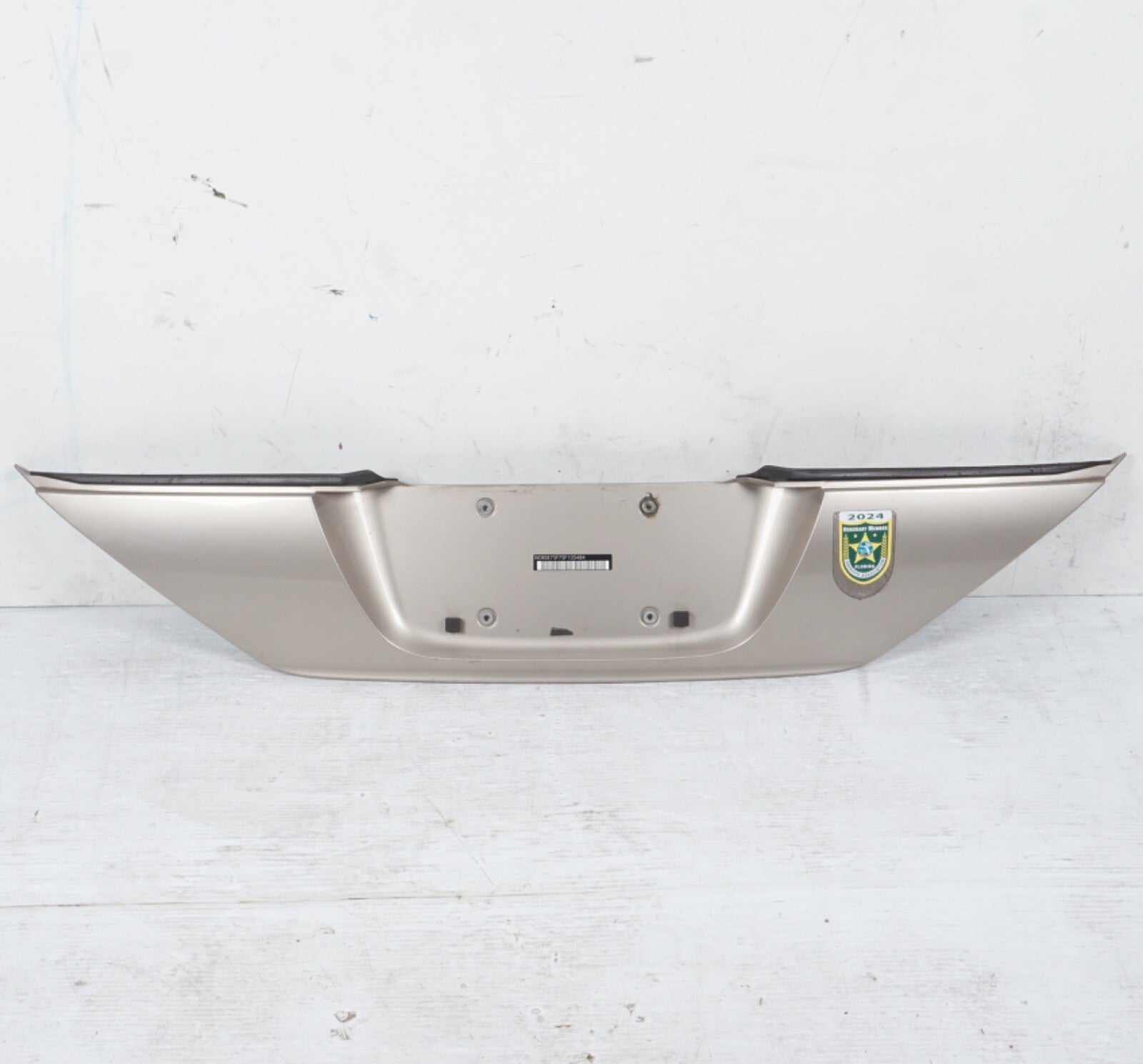 03-12 Mercedes R230 SL500 SL550 SL55 AMG Trunk Lid License Plate Holder OEM