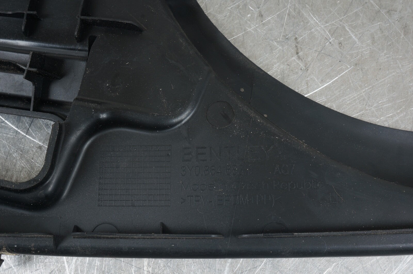 2011-2020 Bentley Mulsanne Left Right Side Cover Trim 3Y0864683 3Y864684