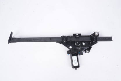 10-17 Mercedes W207 E350 E400 E550 Coupe Right Seat Belt Feeder Motor OEM