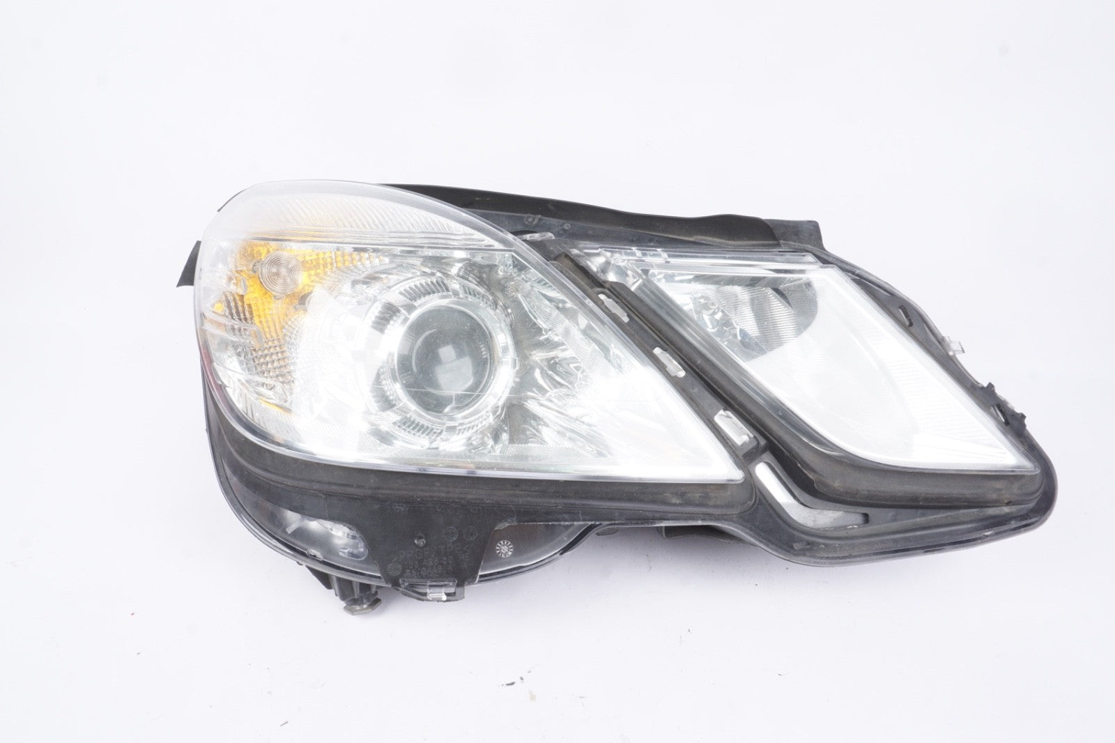 10-13 Mercedes W212 E350 E550 Sedan Right Side Headlight Lamp Halogen OEM