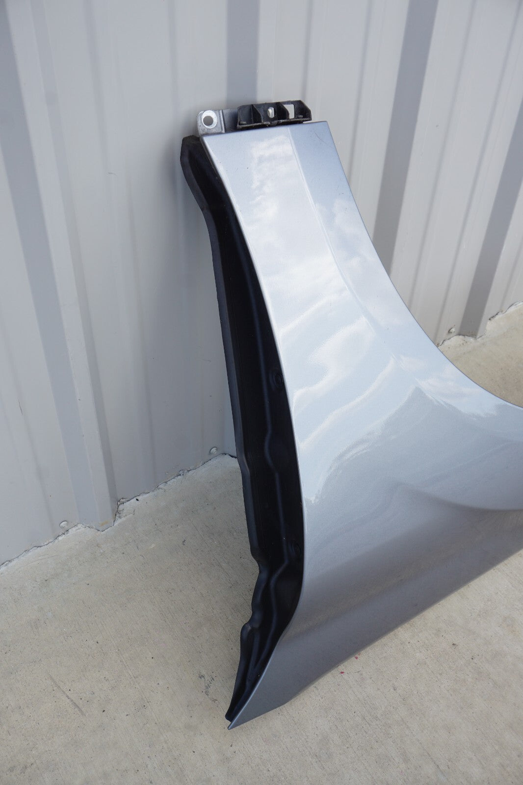 2006 - 2011 Mercedes ML350 ML500 Front Fender Left Driver OEM