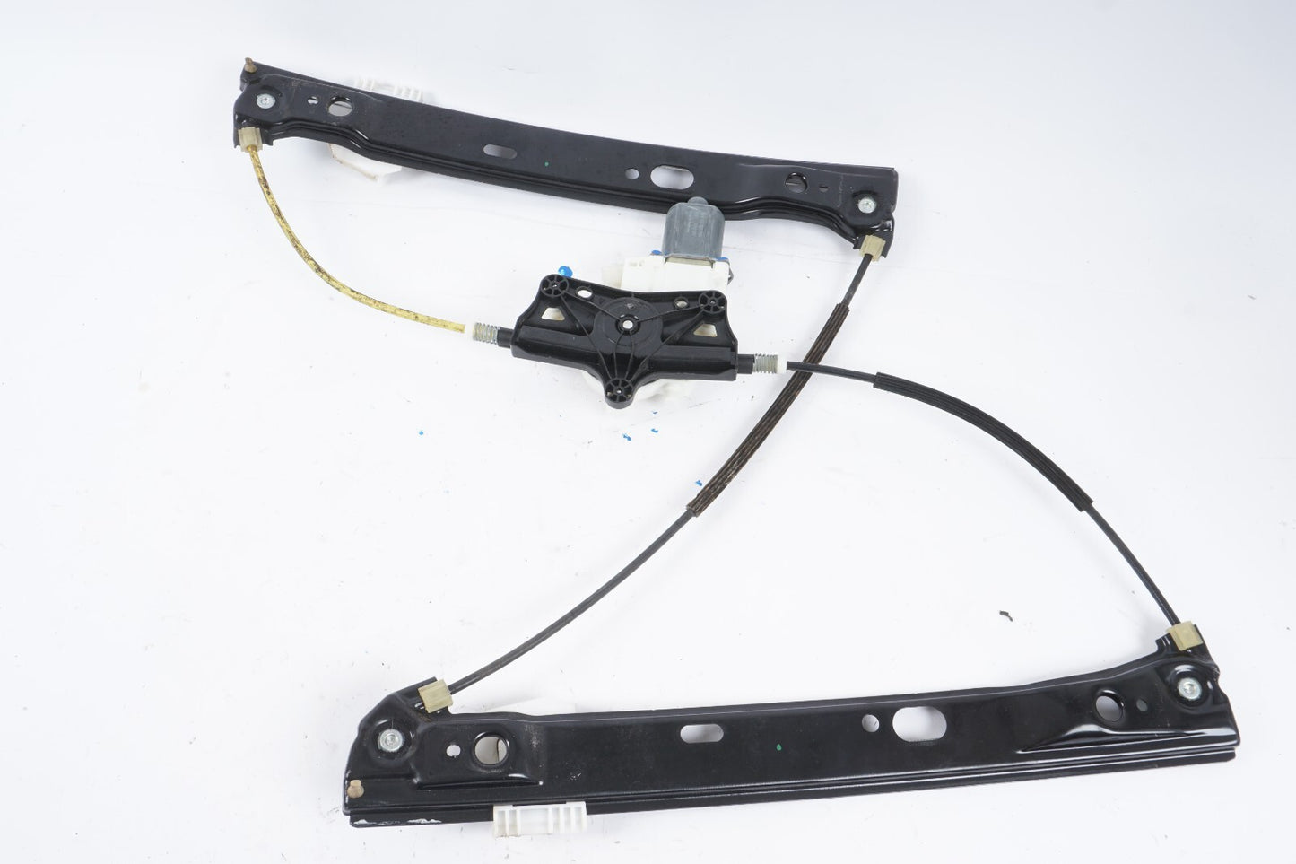 14 - 17 Mercedes S550 W222 FRONT RIGHT PASSENGER WINDOW REGULATOR & MOTOR OEM