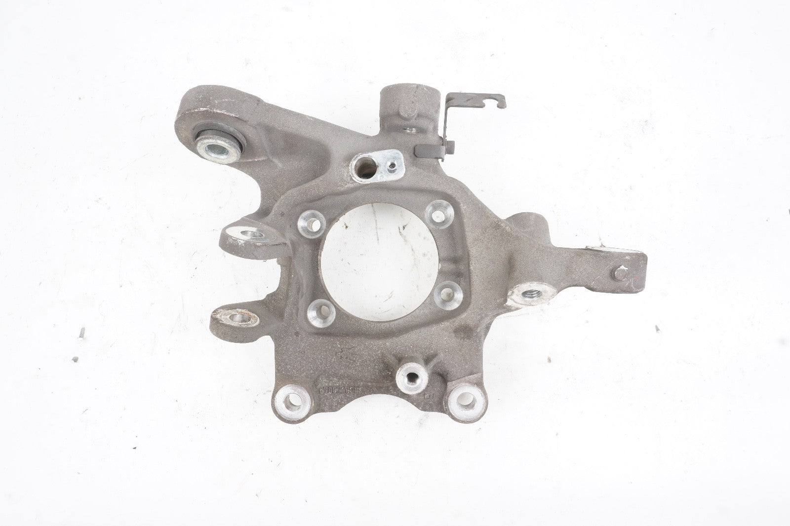 2014 - 2020 MASERATI QUATTROPORTE GHIBLI AWD REAR RIGHT SPINDLE KNUCKLE HUB OEM