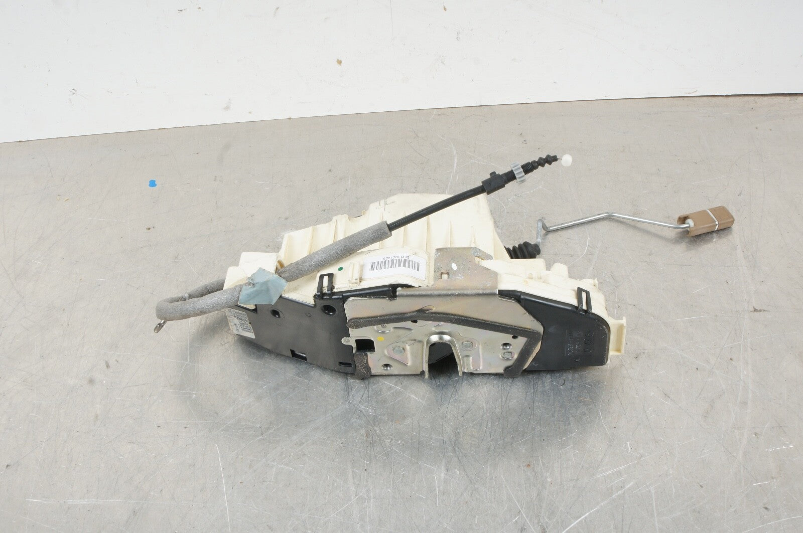 07-14 Mercedes W221 S550 CL550 Front Left Driver Door Lock Latch Actuator OEM