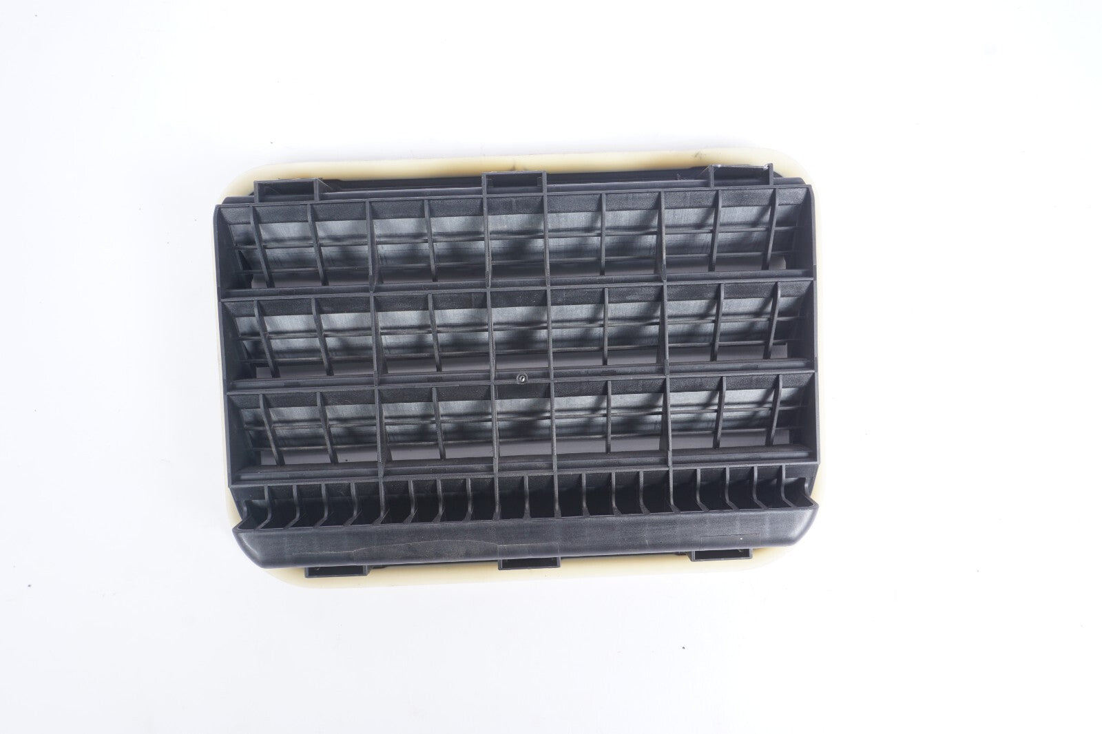 14-21 Maserati Ghibli Rear Right Quarter Air Drafter Pressure Vent Grille OEM