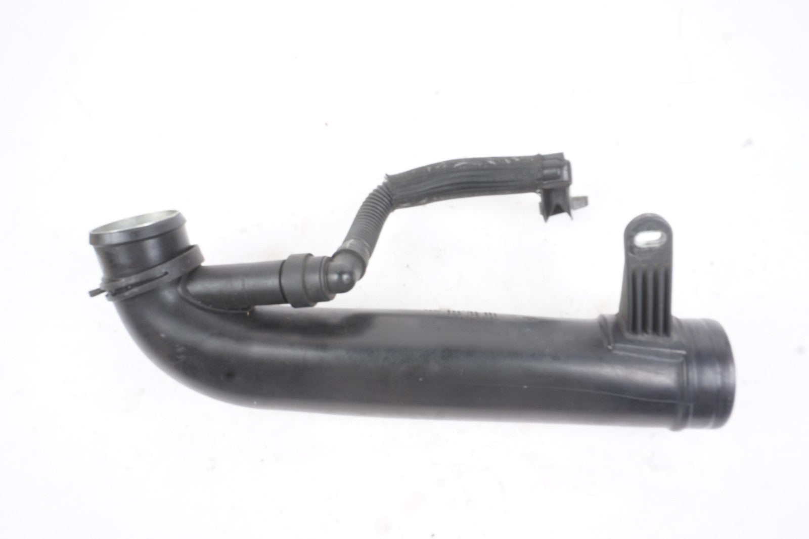 2014-2017 Volkswagen Passat 1.8L Engine Turbo Air Inlet Duct Hose 5C0129654 OEM