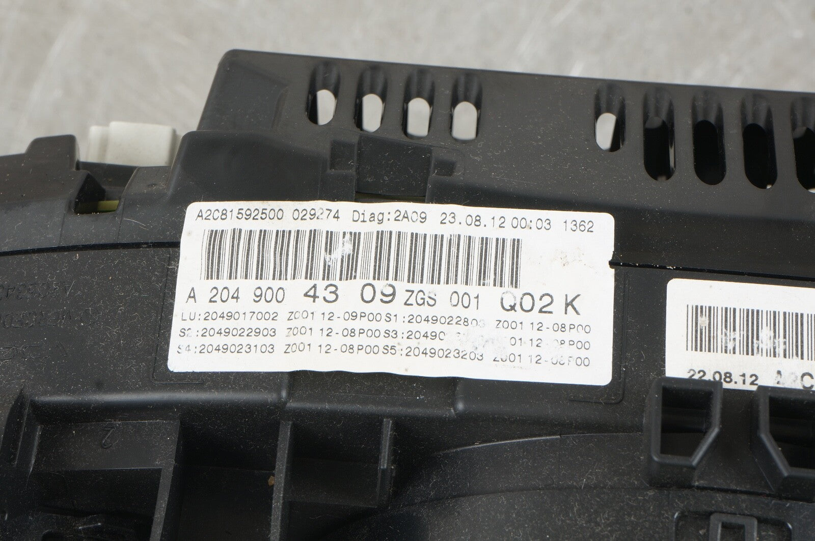 12-14 Mercedes W204 C250 C300 Instrument Speedometer Cluster 2049004309 OEM